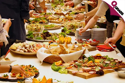 For QR69 Be Your Own Boss in the Kitchen with a Cook to Caterer Online Course! (QR2072 Value)